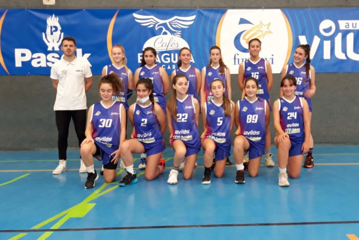 Cadete femenino B Partido contra IES CARMEN Y SEVERO OCHOA