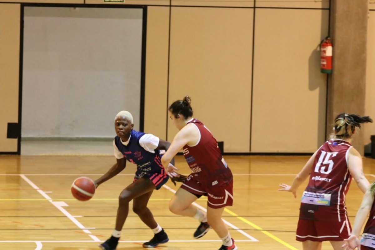 CAFETERÍA-CERVECERIA LA BIBLIOTECA INNOBASKET VS UNICAJA BANCO ADBA AVILÉS